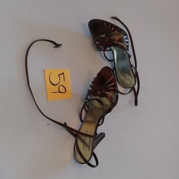 Heels - Picture 4 of 4